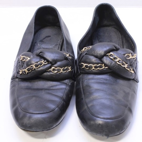 CHANEL Chain and leather loafers size 40 - Picture 1 of 6
